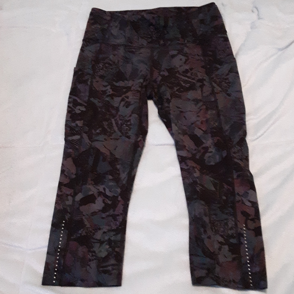 Lululemon Cropped Leggings